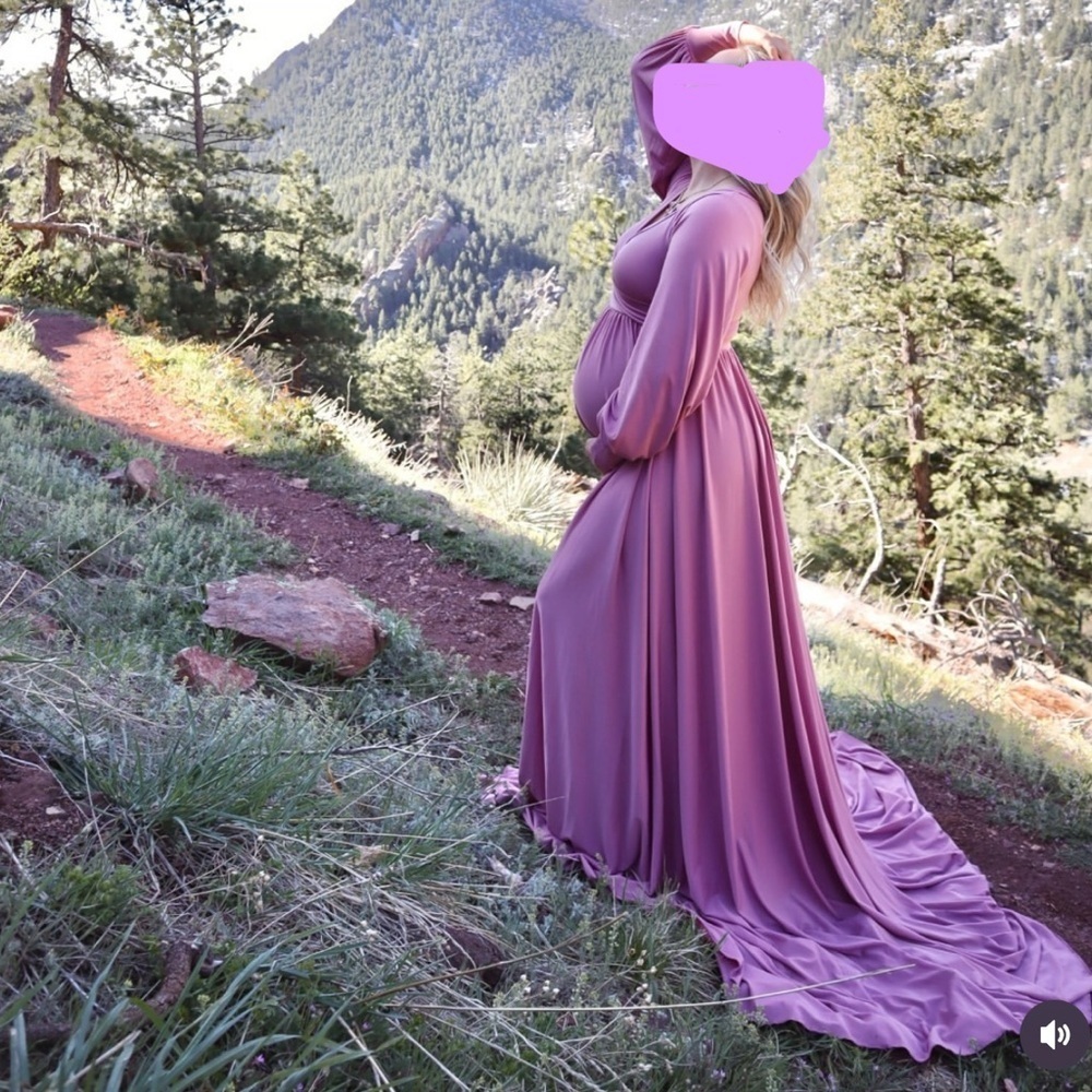 Sweet Mauve Maternity Dress for Photo Shoot. Size L